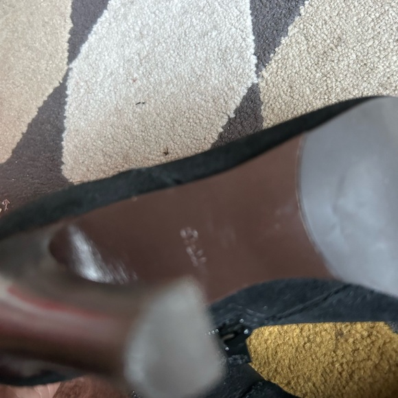 Tory Burch boots ! Swede - Picture 3 of 5